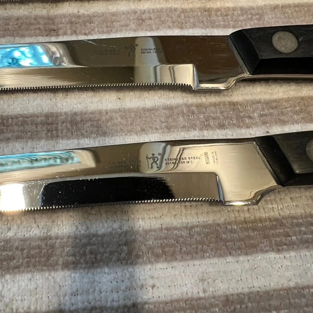 J.A. Henckels International 8 Piece Steak Knife Set 35195-100 Stainless Steel